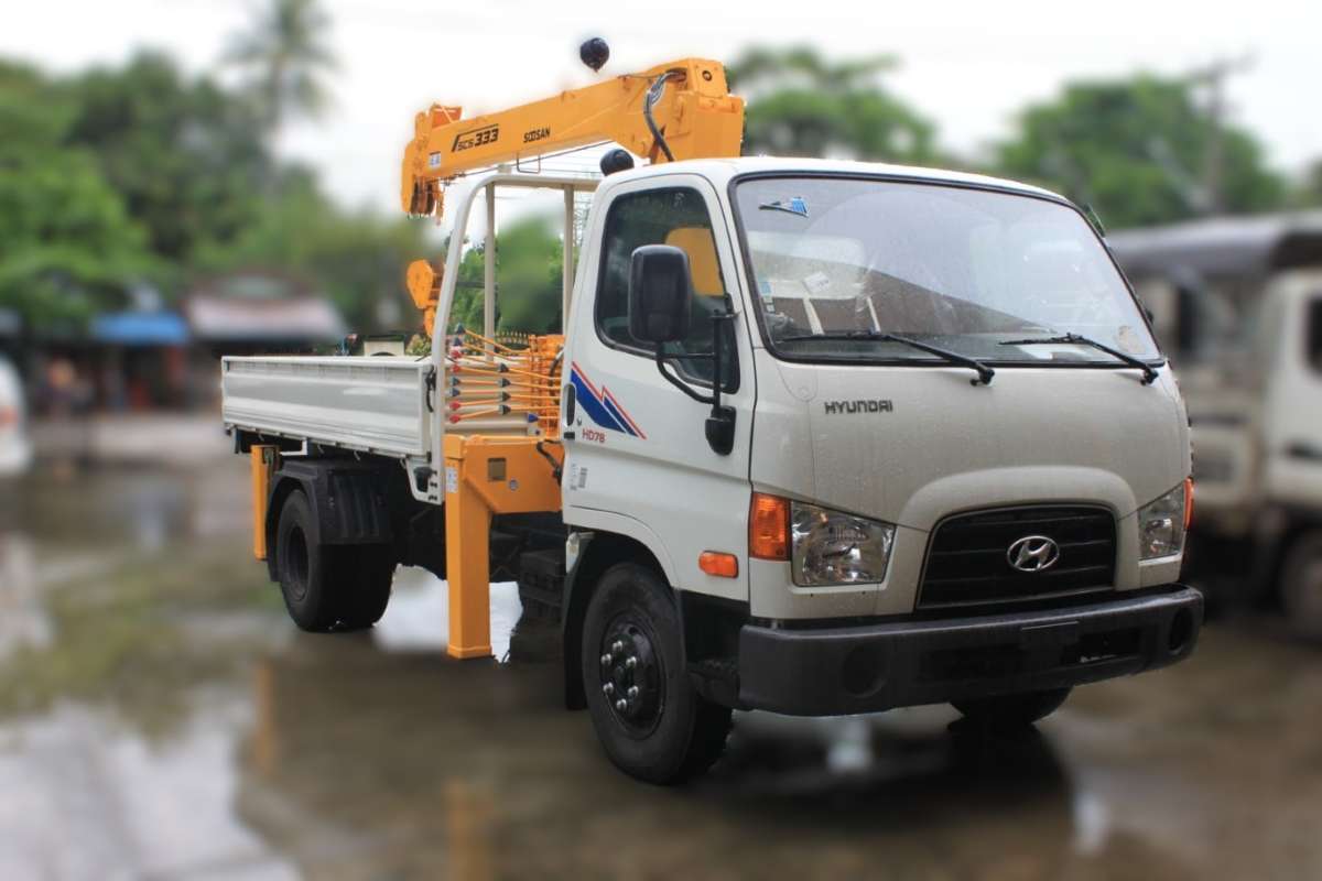 Hyundai Truck Crane 4x2