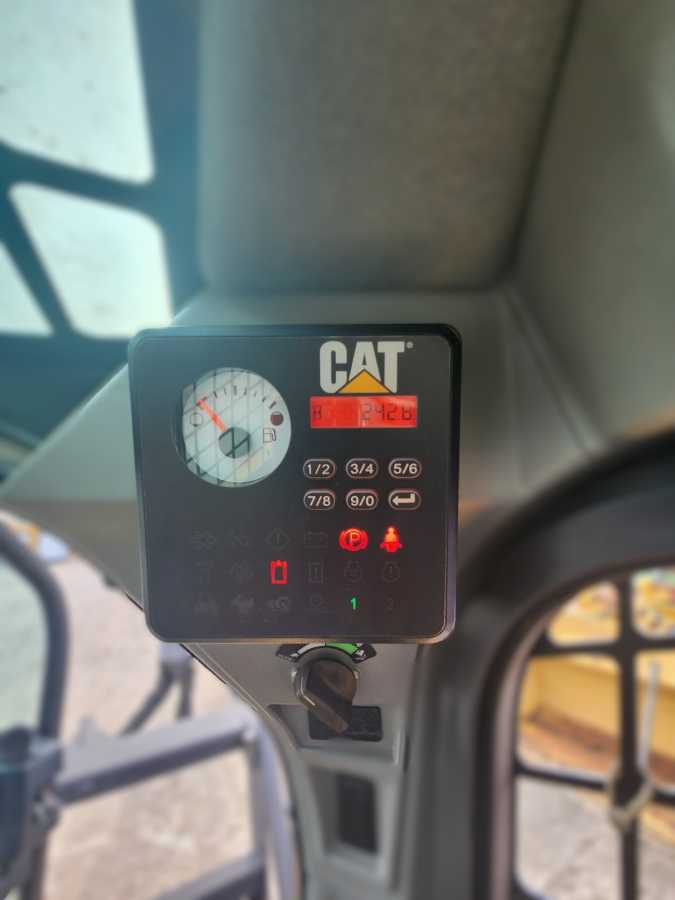 CAT Compact Track Loader 259D