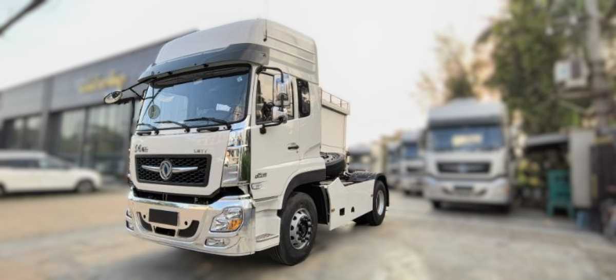 Dongfeng Prime Mover 4x2 (460HP)