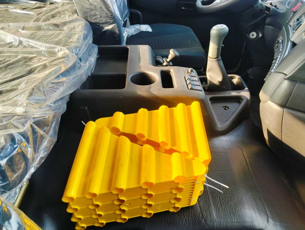 Dongfeng Prime Mover 6x4 (460 HP)