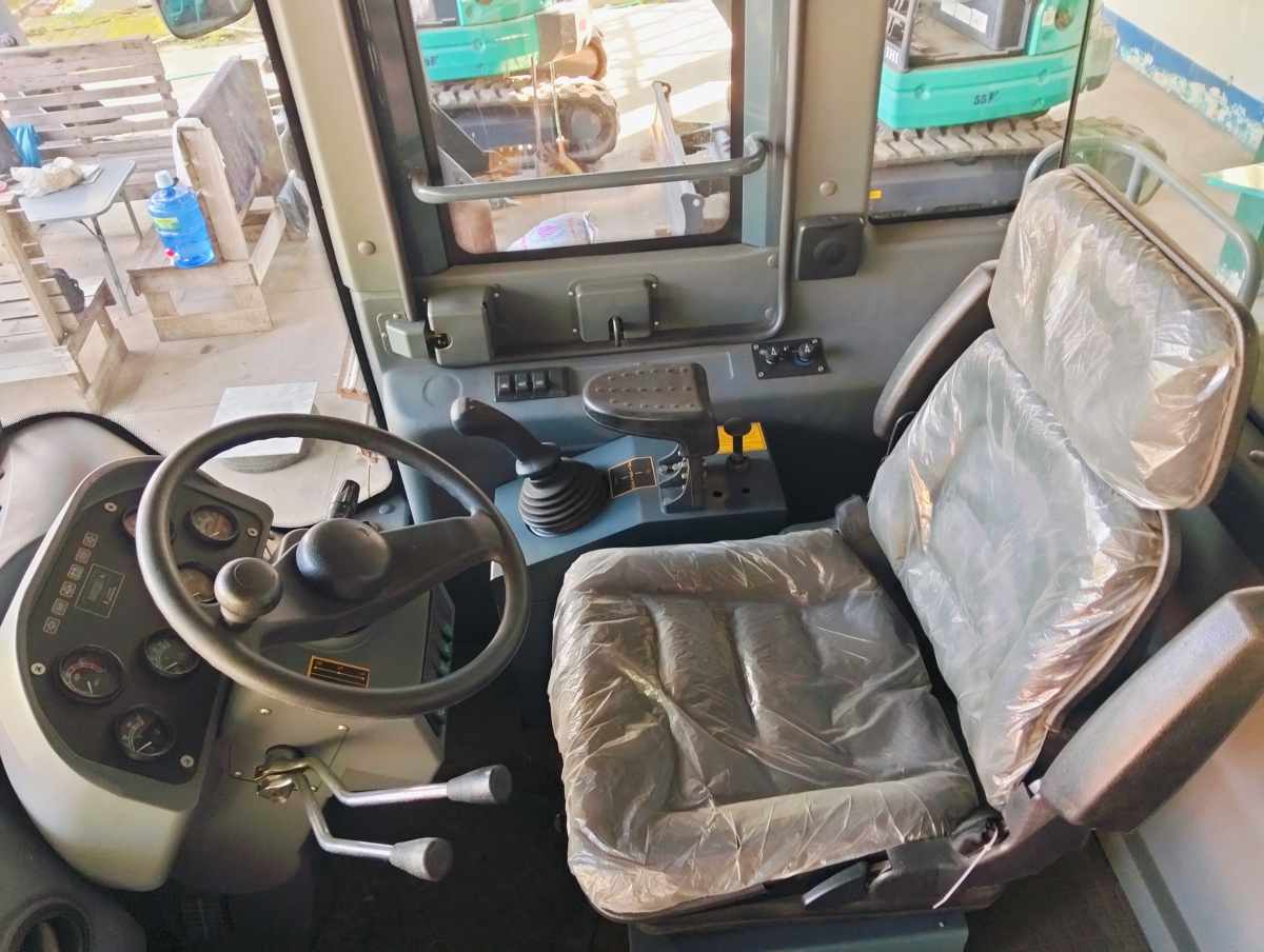 SUNWARD Wheel Loader SL38W