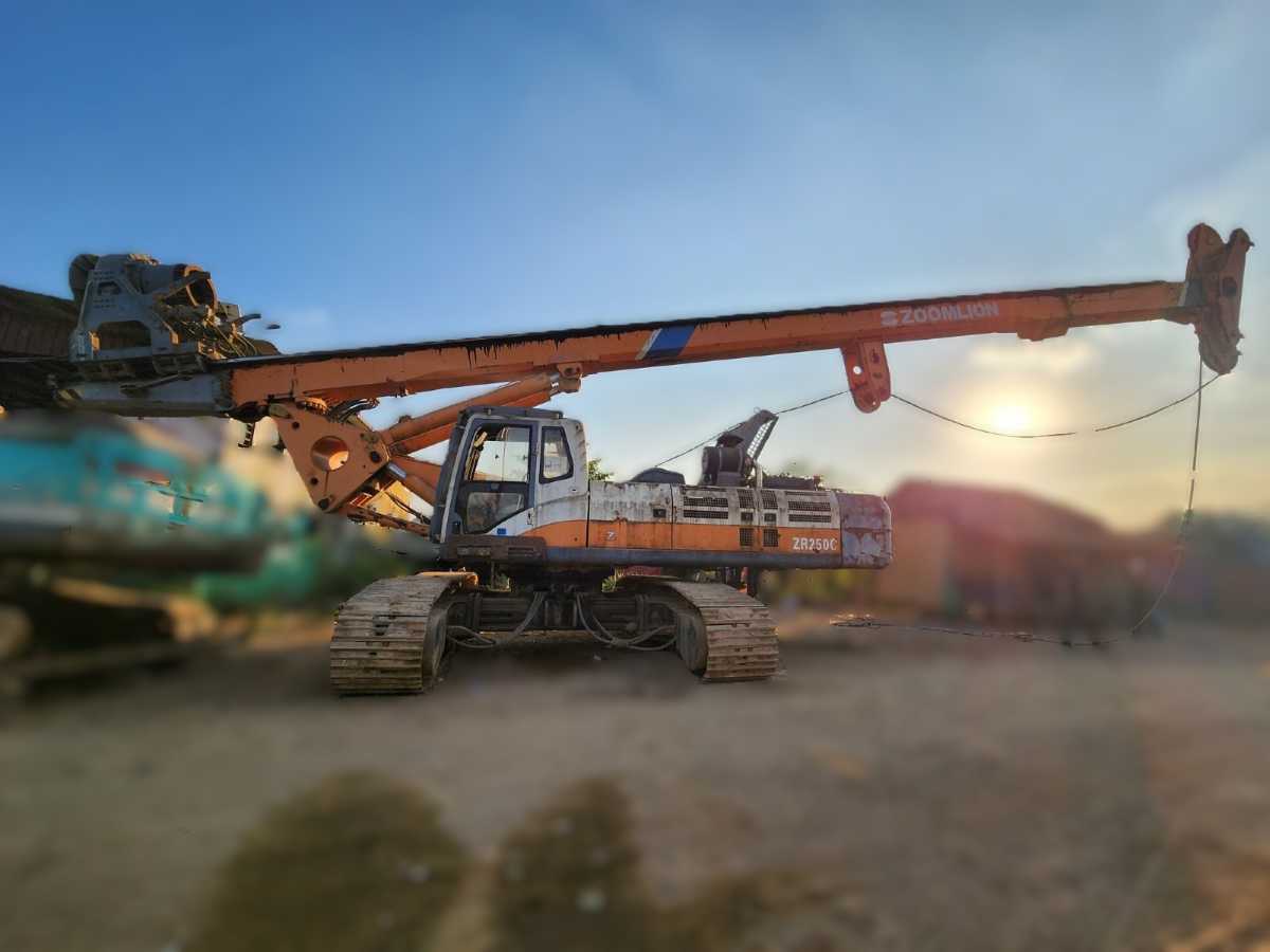 ZOOMLION Rotary Drilling Rig ZR 250 C