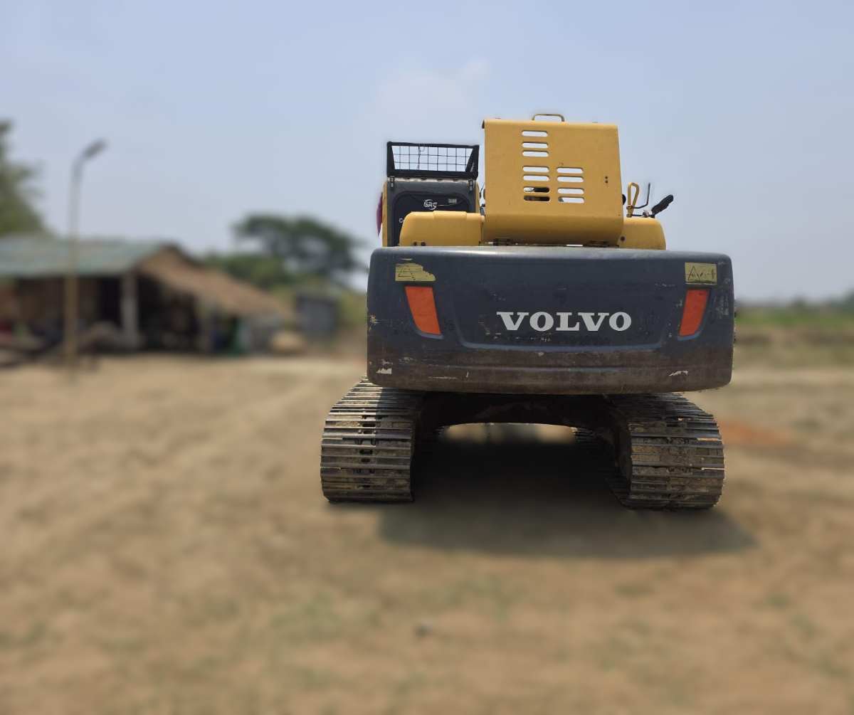 VOLVO Excavator EC210