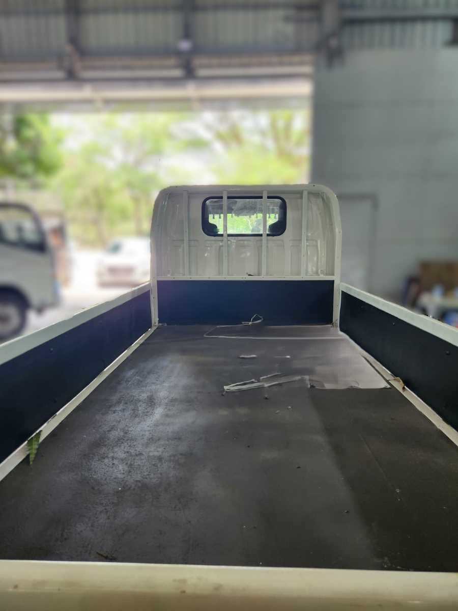 ISUZU ELF Light Truck