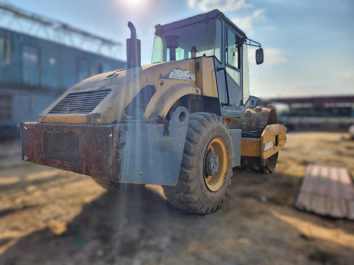 XCMG Soil Compactor XS142J (14 Ton)