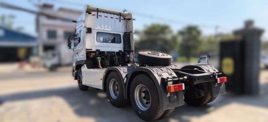 Dongfeng Prime Mover 6x4 (460 HP)