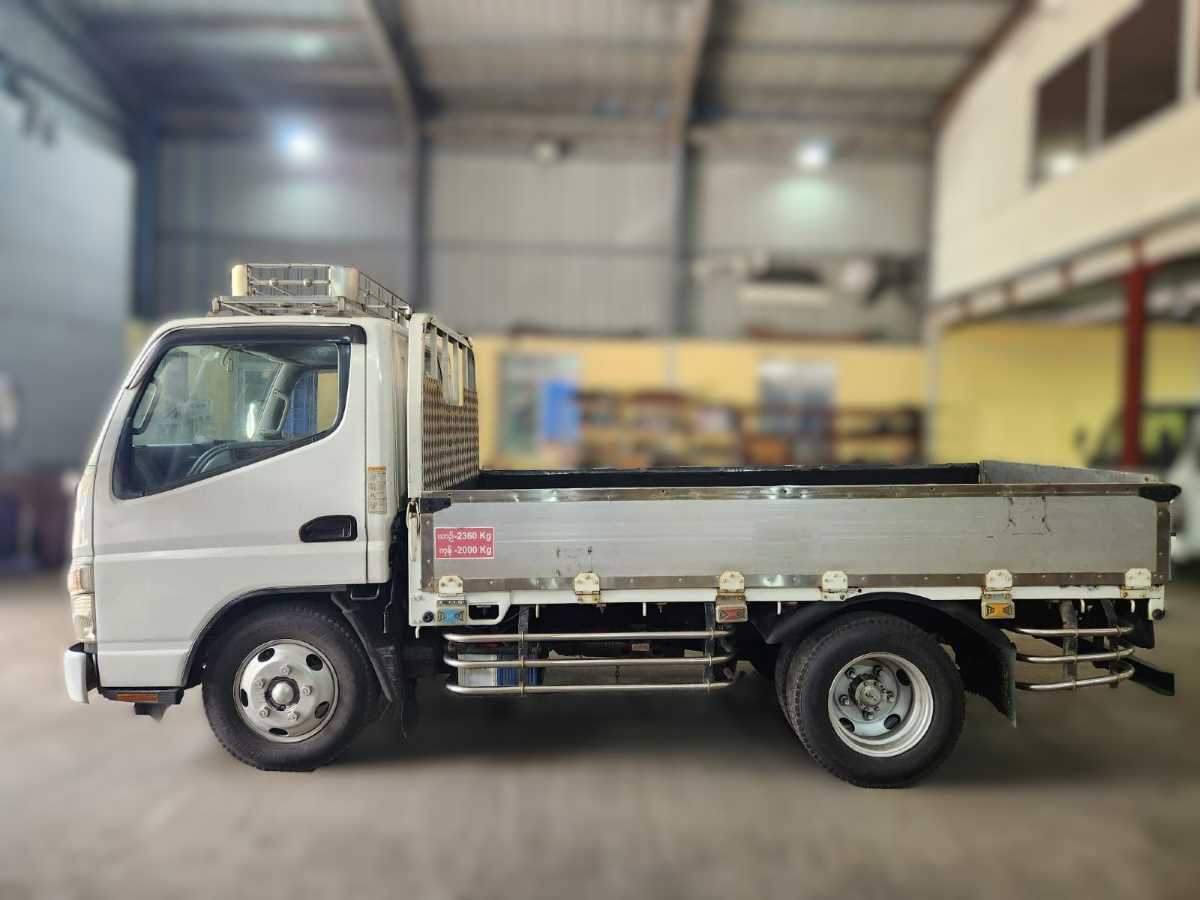 MITSUBISHI FUSO CANTER Light Truck FE70DB