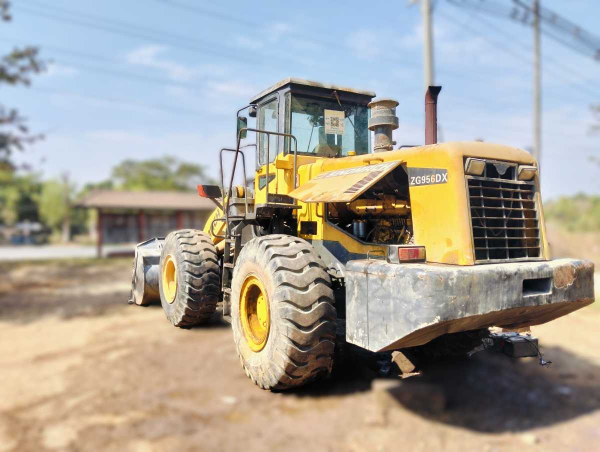 SINOMACH Wheel Loader ZG956DX (5 Ton)