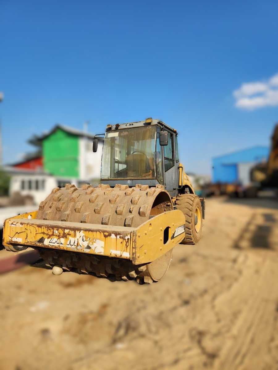 XCMG Soil Compactor XS142J (14 Ton)