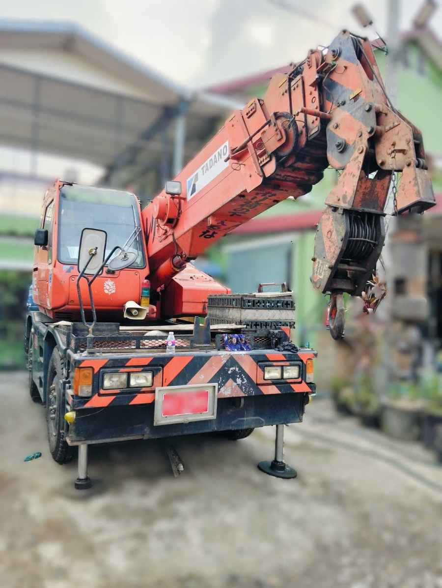TADANO Rough Terrain Crane TR-100ML