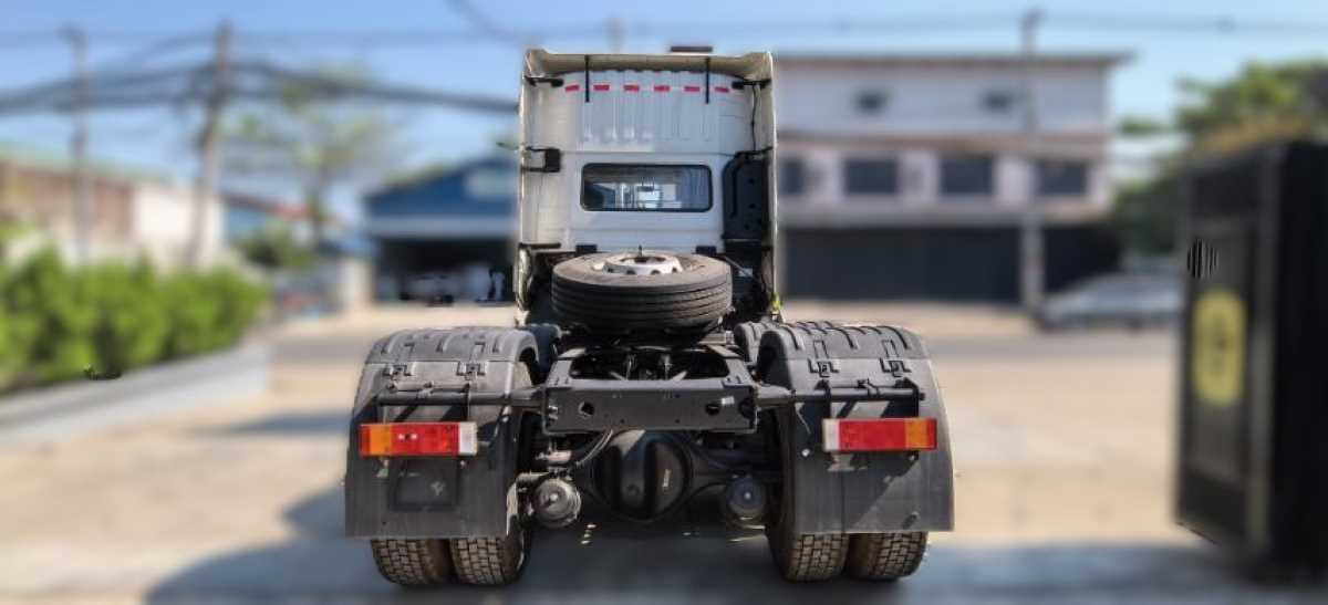 Dongfeng Prime Mover 6x4 (460 HP)