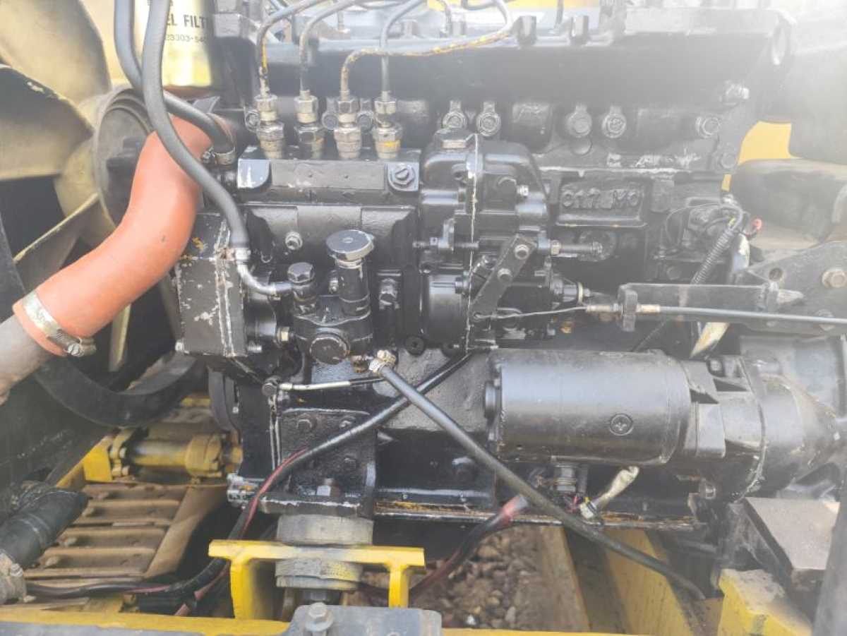 Hyundai Excavator R80-7